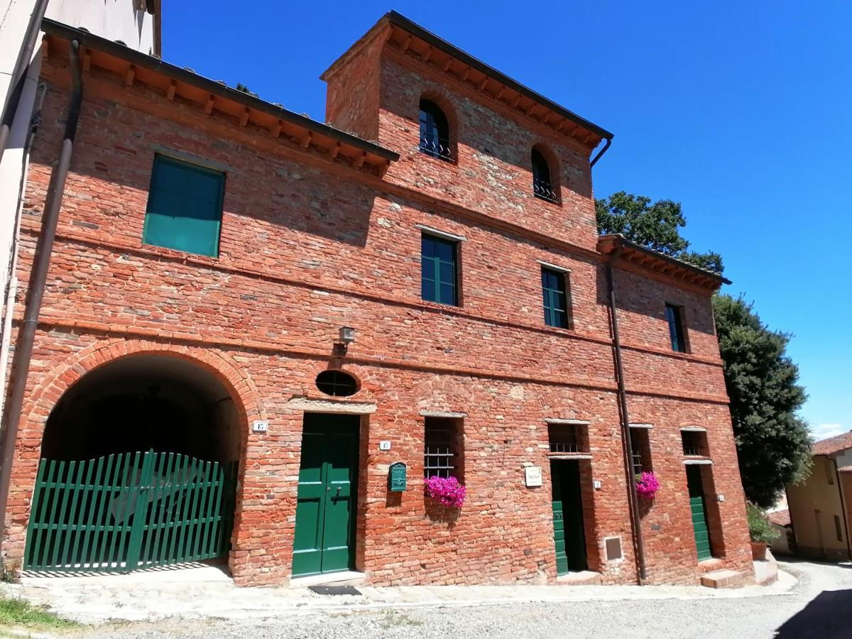 Gasthaus Borgo Fajani Terricciola Exterior foto