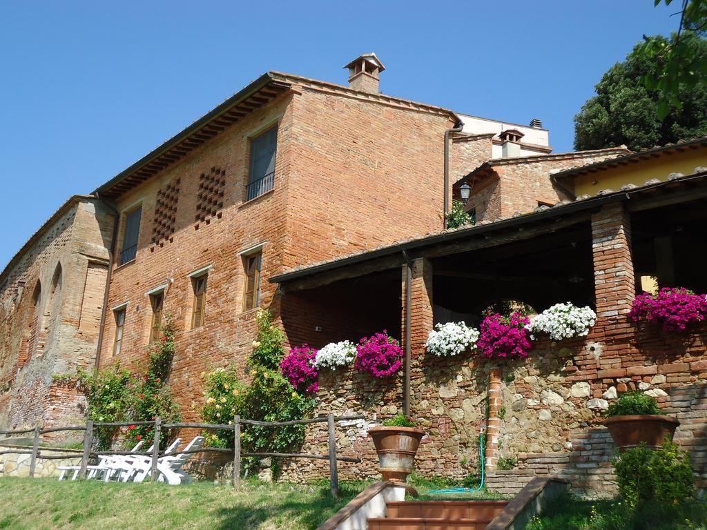 Gasthaus Borgo Fajani Terricciola Exterior foto