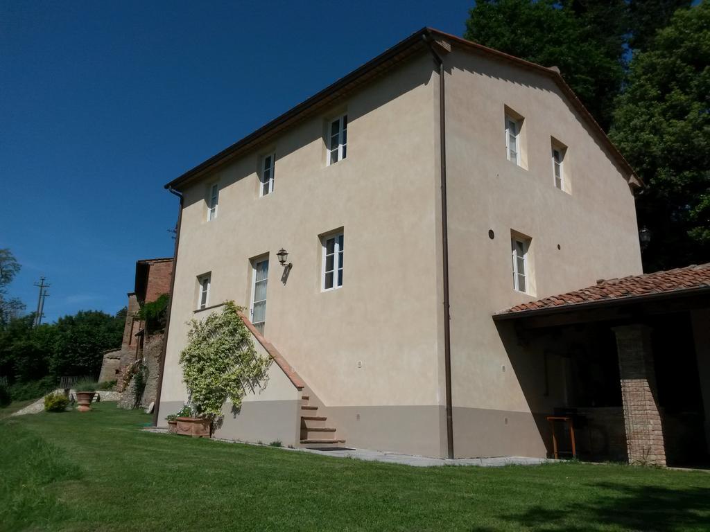 Gasthaus Borgo Fajani Terricciola Exterior foto